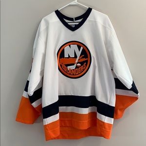CCM New York Islanders jersey